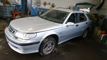 Saab 9‑5 Pluk-Selv-Bil Med OEM Nr. Ophugger Fra Saab Ophugger