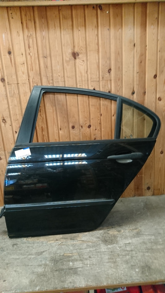 BMW 3-Serie E46 Bagdør V Med OEM Nr. Ophugger Fra BMW Ophugger