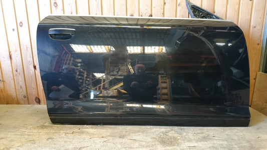 Audi A3 8P Dør H 2 Dørs Med OEM Nr. 8P7831052 Fra Audi Ophugger