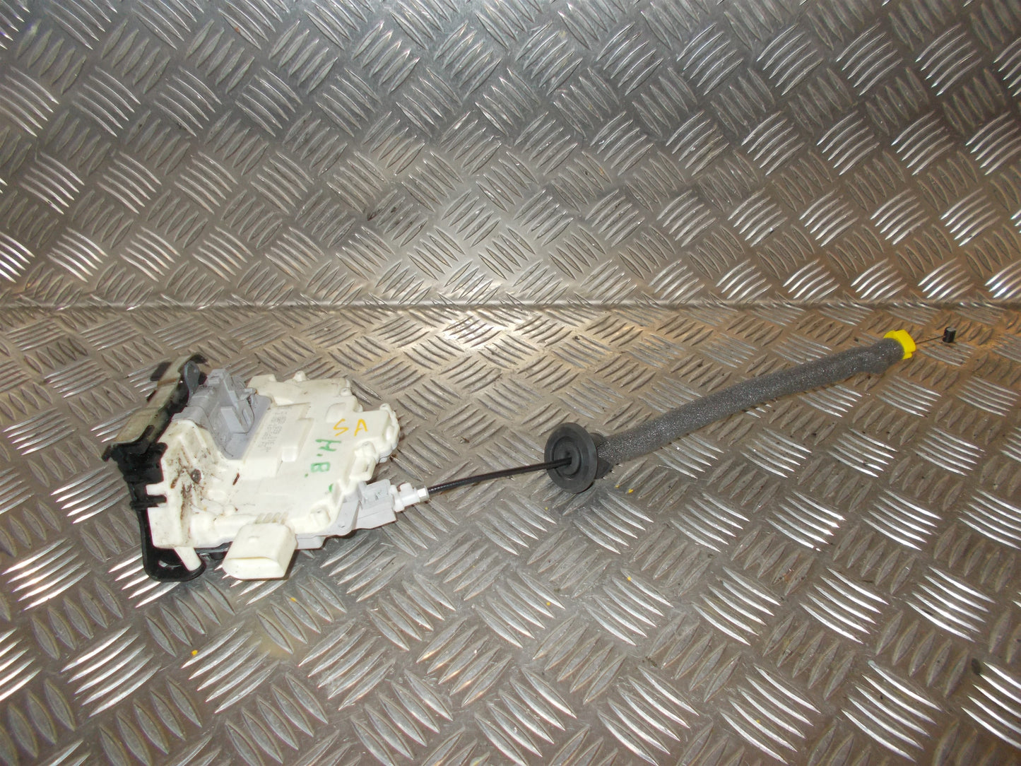 Audi Q3 8U Dørlås Med OEM Nr. 4G0839016A Fra Audi Ophugger