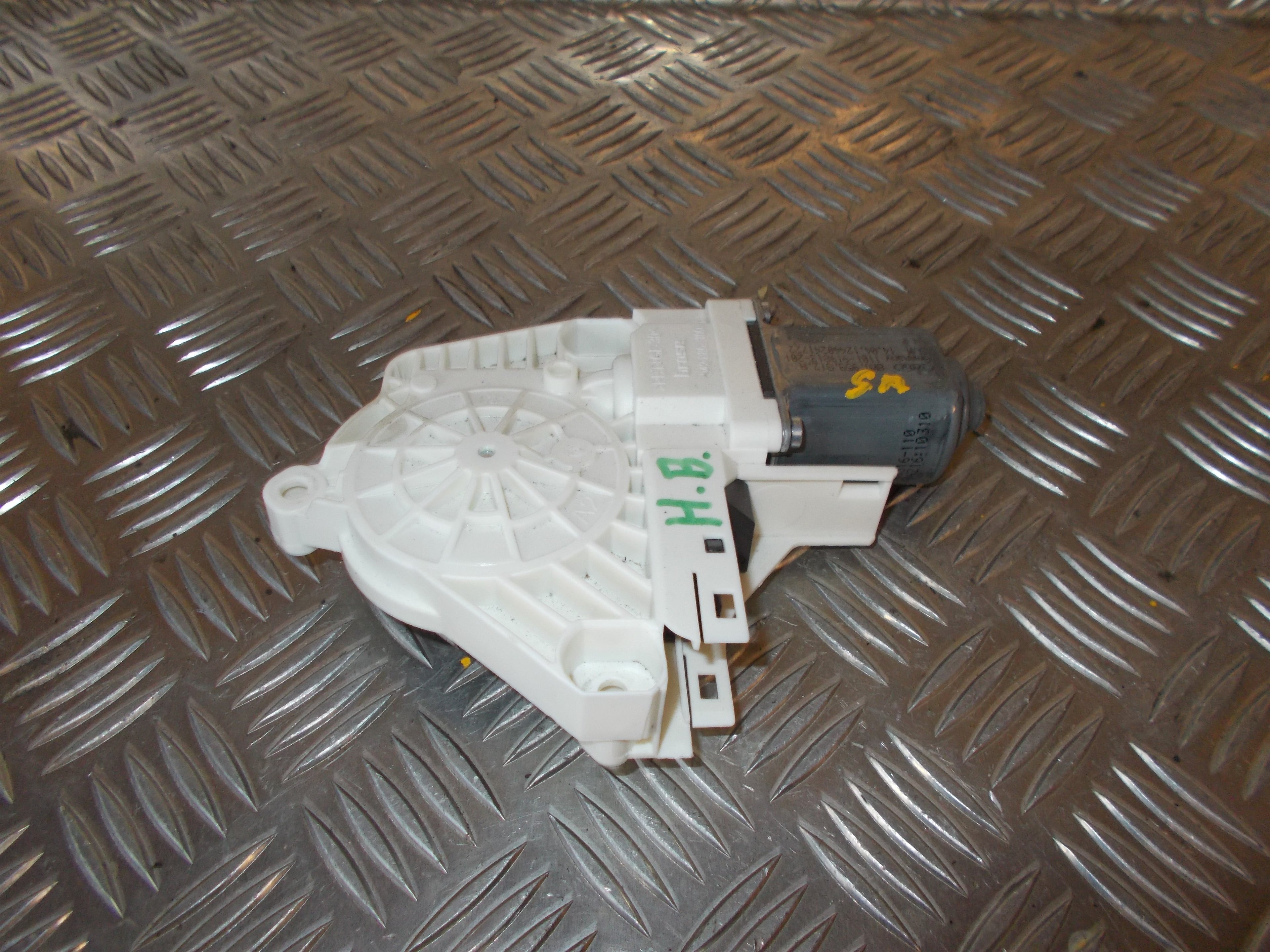 Audi Q3 Rudemotor - Rudehejs Med OEM Nr. 8K0959812A Fra Audi Ophugger