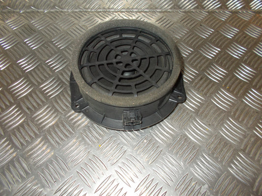 Audi Q3 8U Højttaler Med OEM Nr. 4G1035411 Fra Audi Ophugger