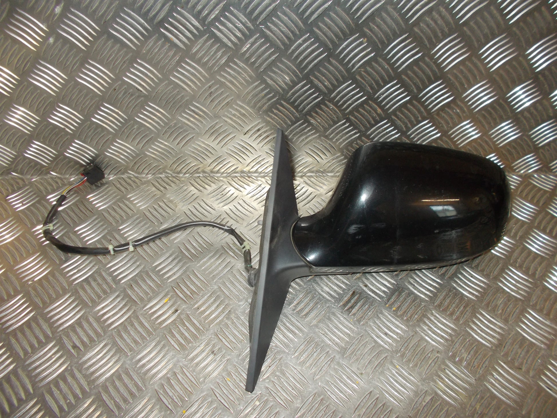 Audi A3 8P Sidespejl Med OEM Nr. 8P7858531A Fra Audi Ophugger