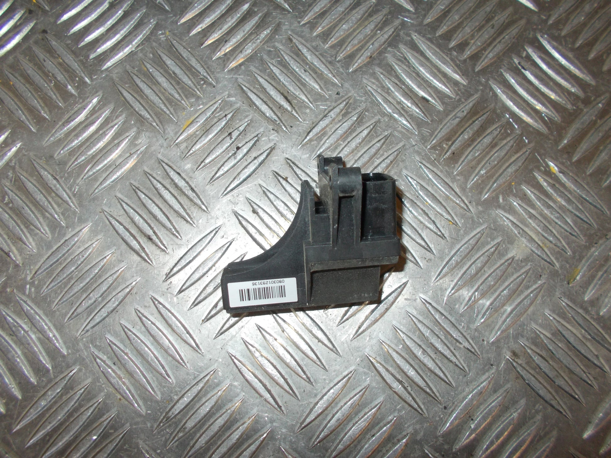 Audi A3 8P Radio Div. Tilbehør Med OEM Nr. 4B0919145B Fra Audi Ophugger