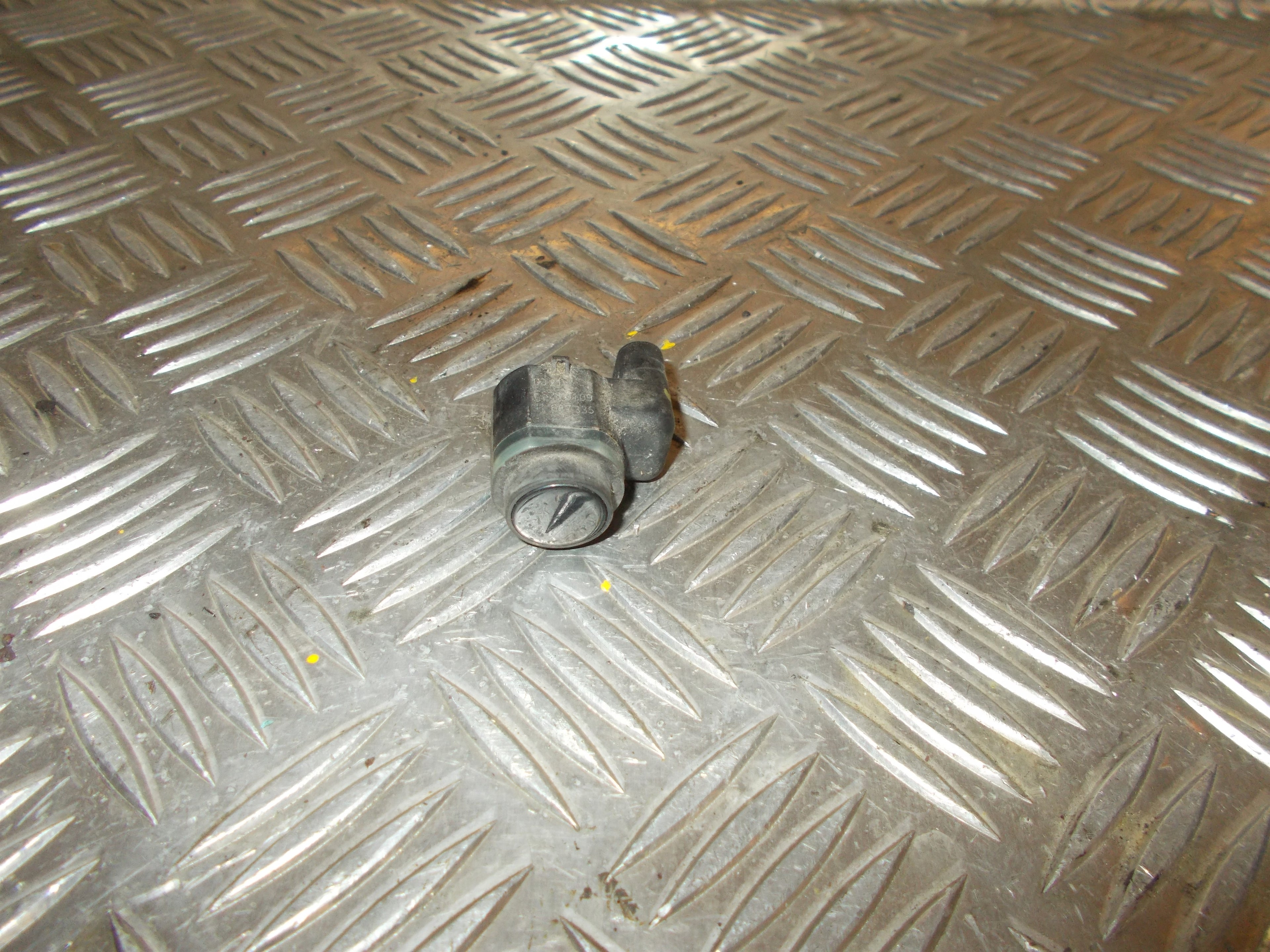 Audi A3  Pdc Sensor/Baksensor Med OEM Nr. 420919275 Fra Audi Ophugger