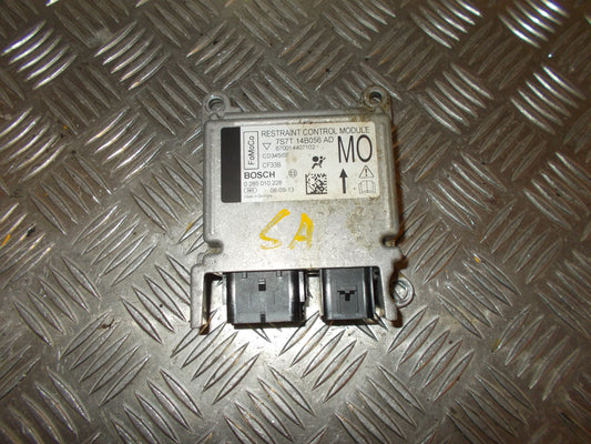 Ford Mondeo 4 Airbag Elboks Med OEM Nr. 7S7T14B056AD Fra Ford Ophugger