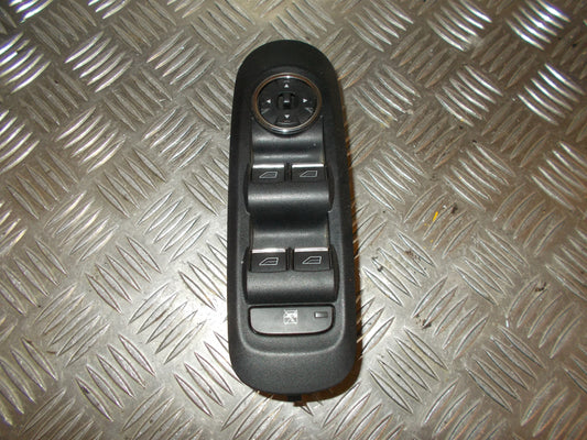 Ford Mondeo 4 Kontakt Rudehejs Med OEM Nr. 7S7T14A132AB Fra Ford Ophugger