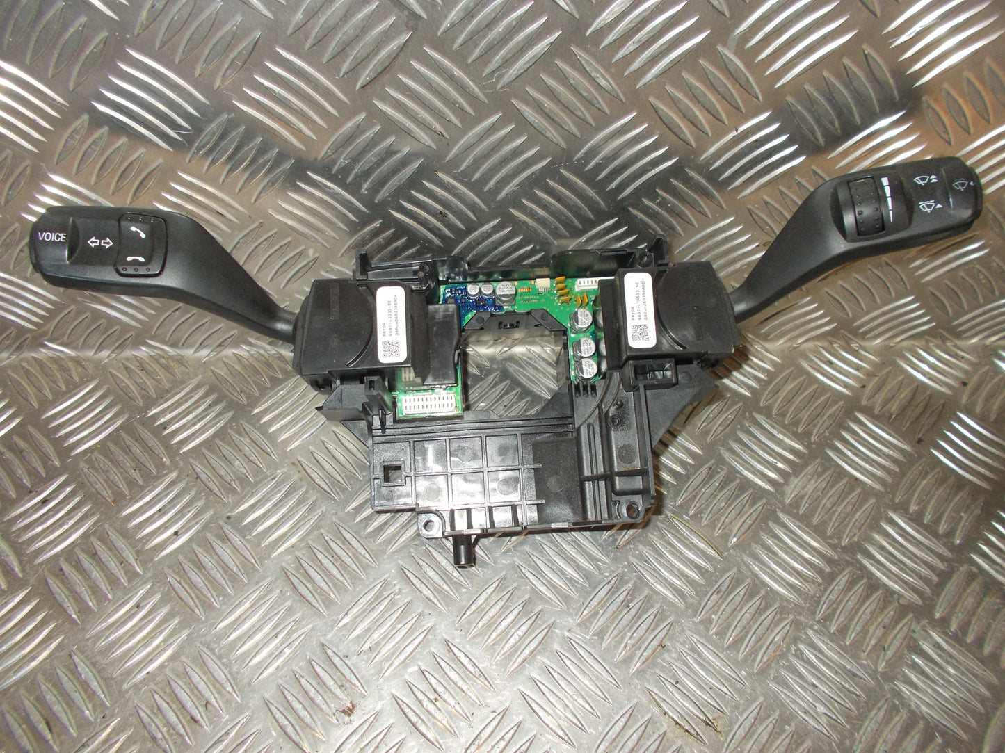 Ford Mondeo 4 Kontakt Combi Med OEM Nr. 6G9T13N064DK Fra Ford Ophugger