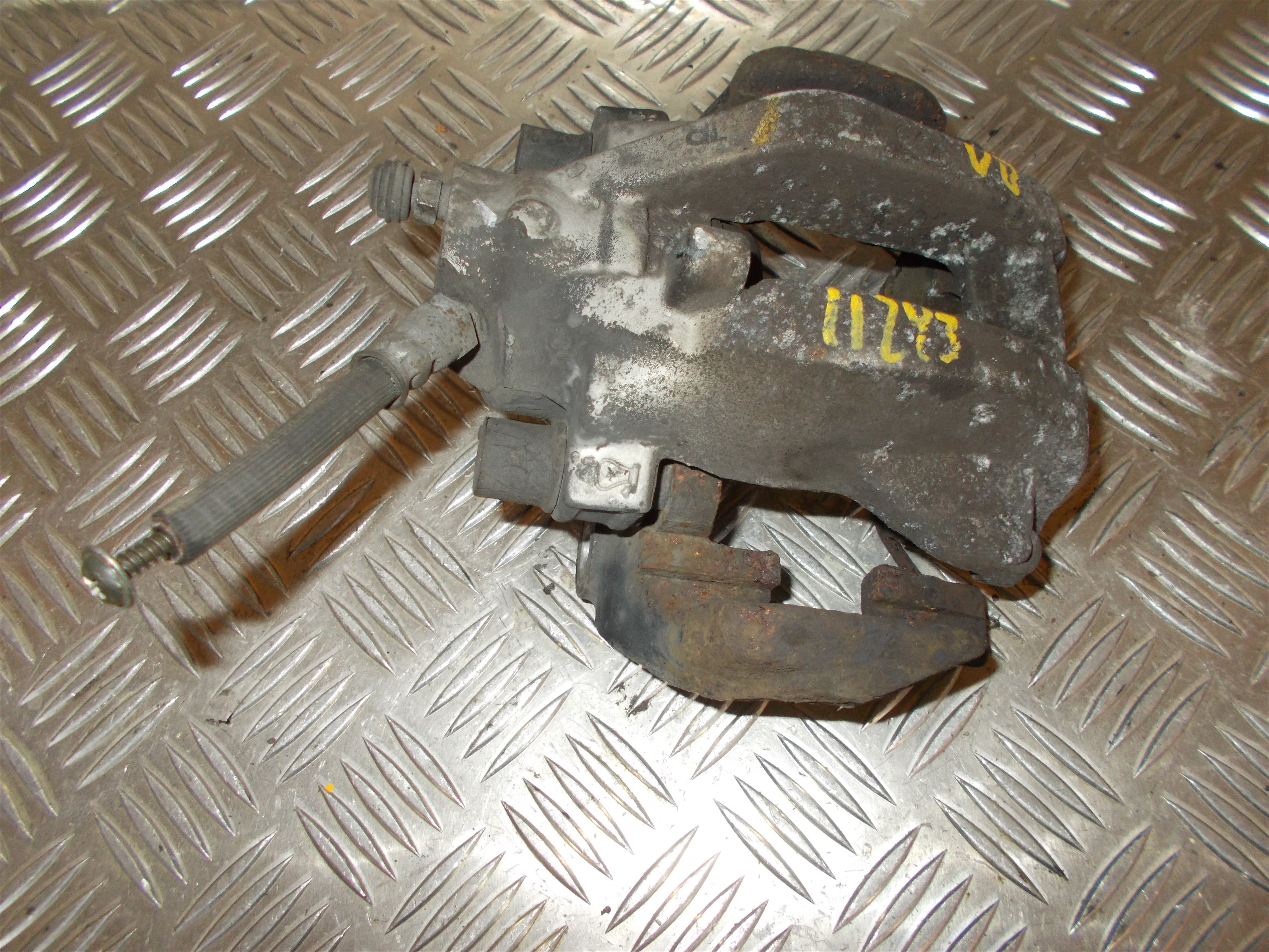 Mercedes E W211 Bremsekaliber Vb Med OEM Nr. A0024202783 Fra Mercedes Ophugger
