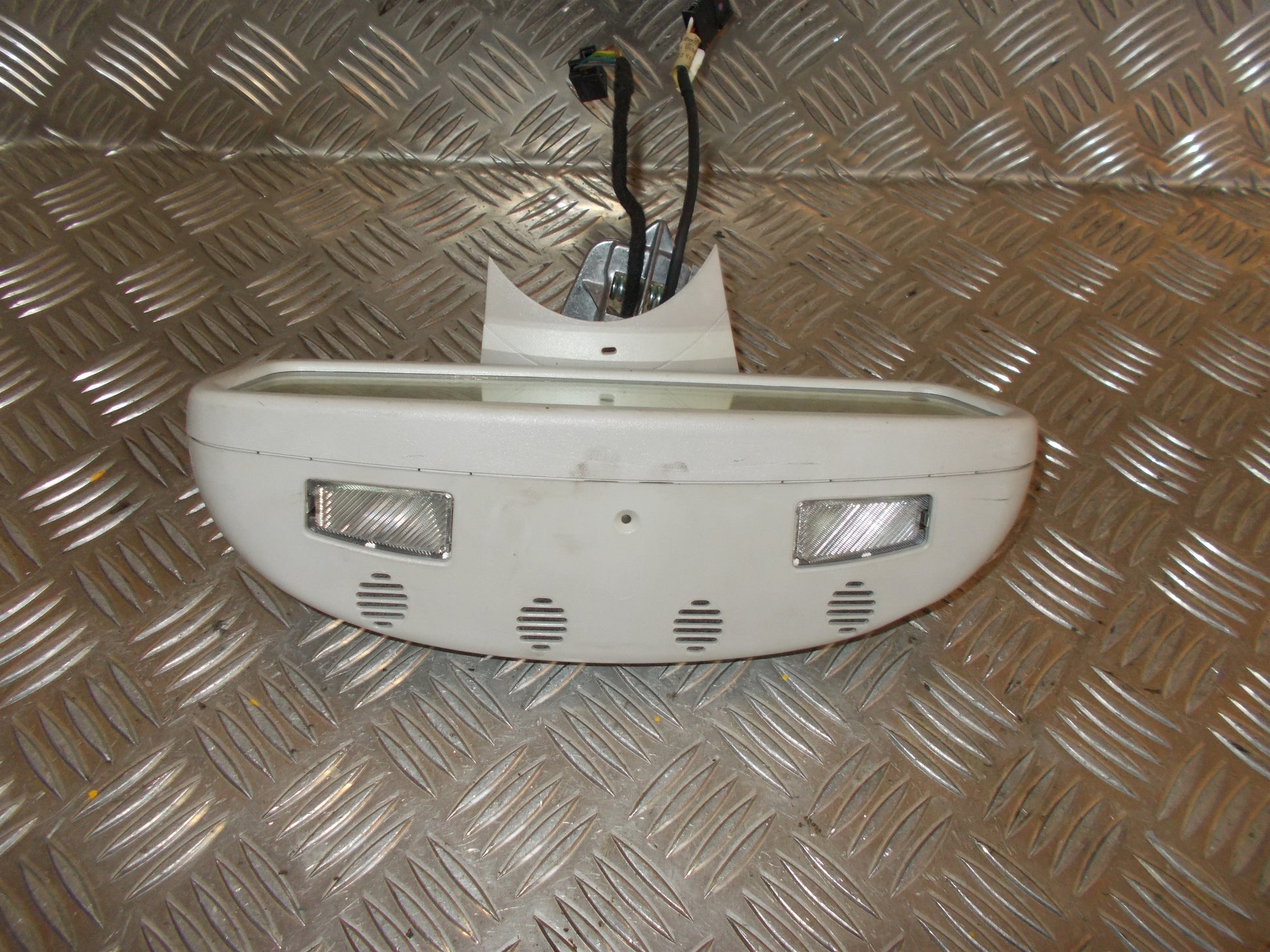 Mercedes E W211 Bakspejl Indvend Med OEM Nr. Ophugger Fra Mercedes Ophugger