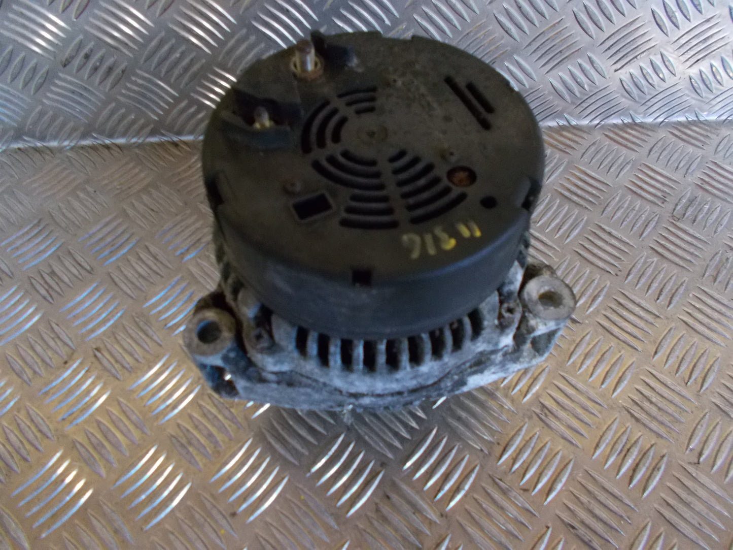 Mercedes E W210 Generator Med OEM Nr. 1986A00814 Fra Mercedes Ophugger