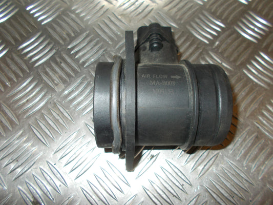 VW Polo 9N Luftmængdemåler Med OEM Nr. Ophugger Fra VW Ophugger