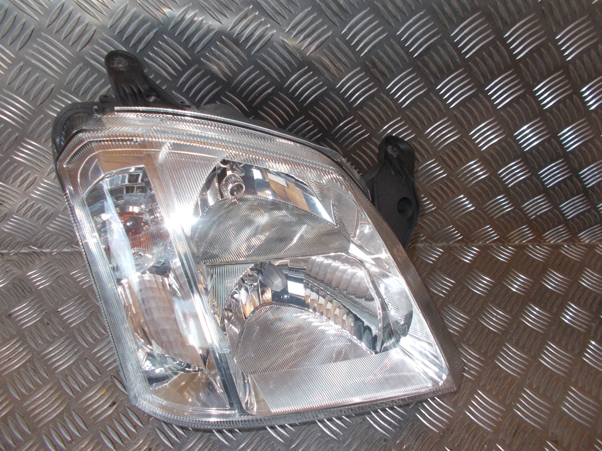 Opel Meriva A Forlygte Med OEM Nr. 93175365 Fra Opel Ophugger