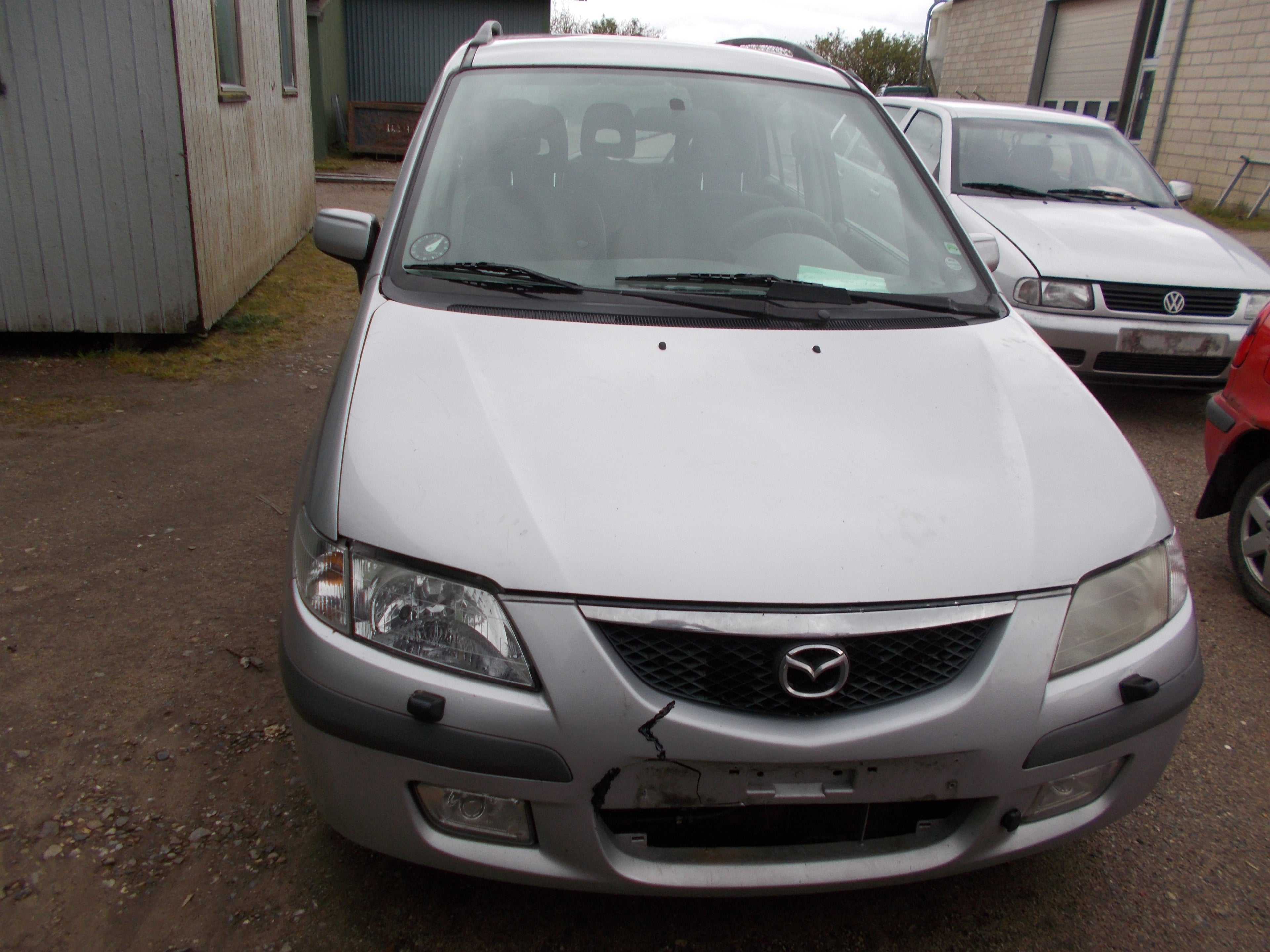 Mazda Premacy Pluk-Selv-Bil Med OEM Nr. Ophugger Fra Mazda Ophugger