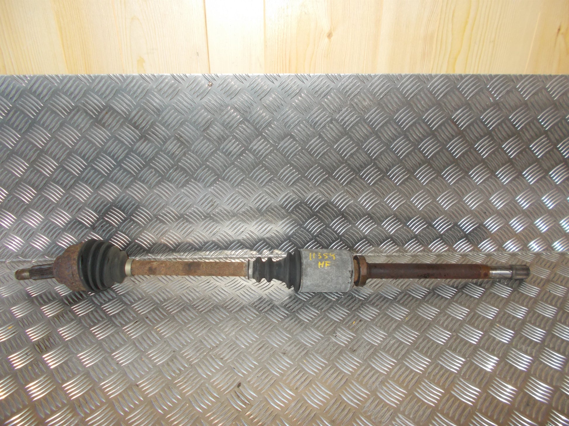 Opel Vivaro 1 Trækaksel For H Med OEM Nr. 91168794 Fra Opel Ophugger