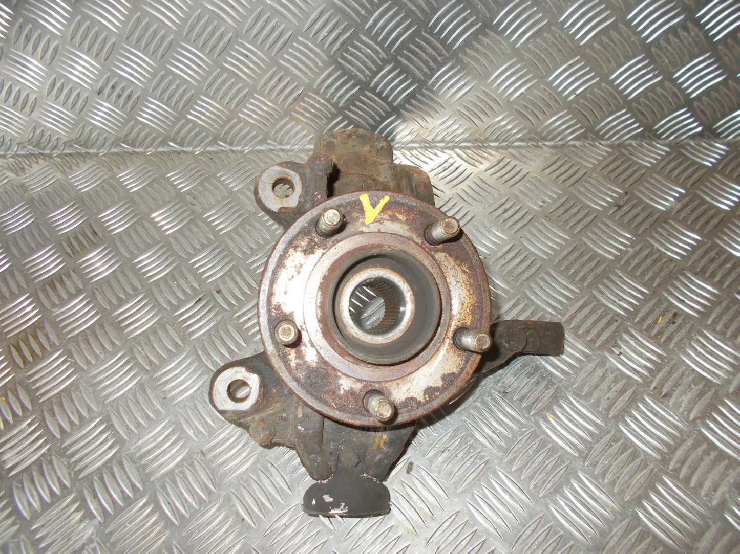 Ford Mondeo 4 Spindel For V Med OEM Nr. 6G913K171AAD Fra Ford Ophugger