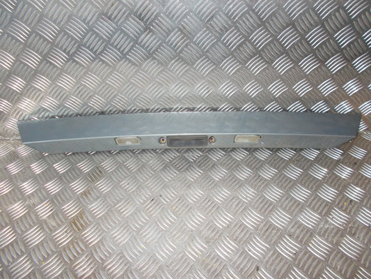 Ford Mondeo 4 Nummerpladelygte Med OEM Nr. Ophugger Fra Ford Ophugger