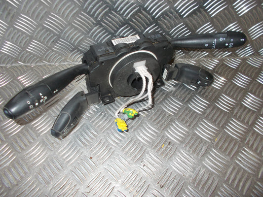 Citroen C8 Kontakt Combi Med OEM Nr. Ophugger Fra Citroen Ophugger