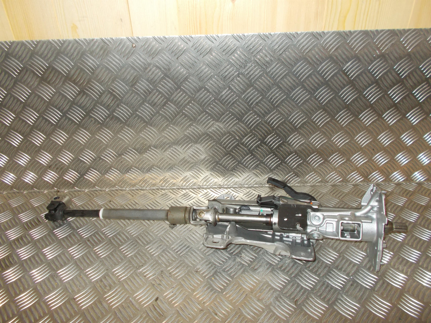 Citroen C4 Ratstamme Med OEM Nr. 4123FT Fra Citroen Ophugger