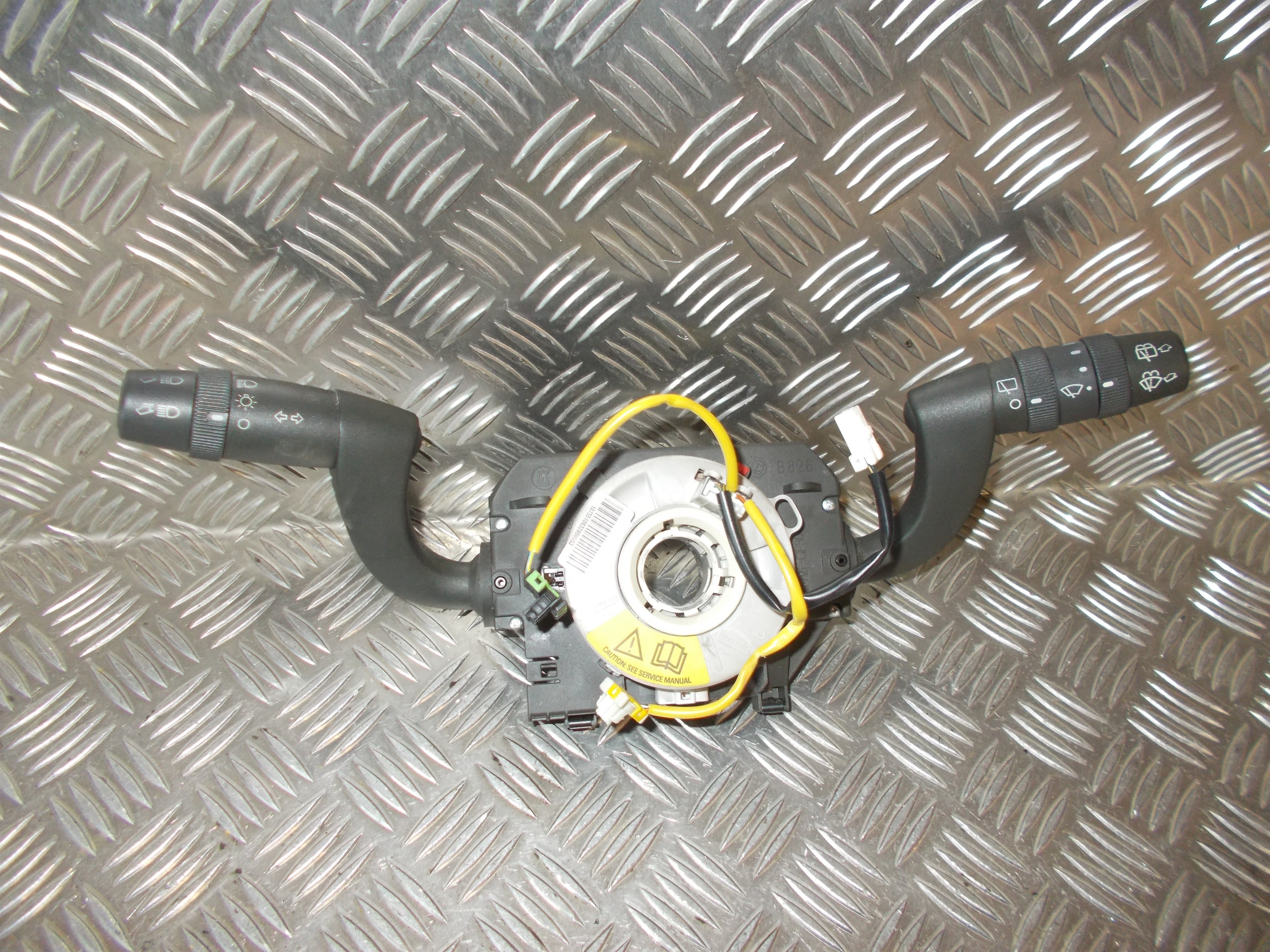 Fiat Idea Kontakt Combi Med OEM Nr. 07354009330 Fra Fiat Ophugger