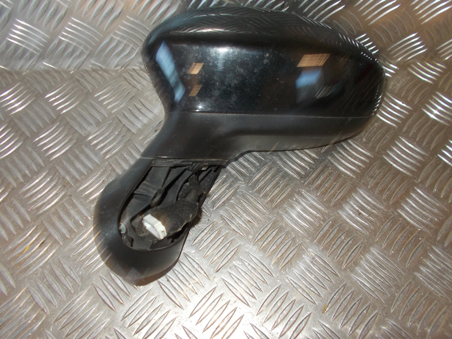 Fiat Grande Punto Sidespejl Med OEM Nr. Ophugger Fra Fiat Ophugger