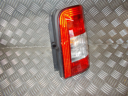 Peugeot Partner Baglygte Med OEM Nr. Ophugger Fra Peugeot Ophugger