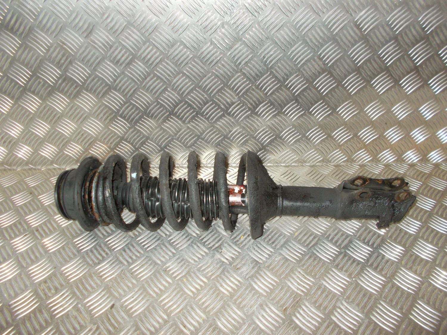 VW Golf 3 1H Fjederben For H Med OEM Nr. Ophugger Fra VW Ophugger