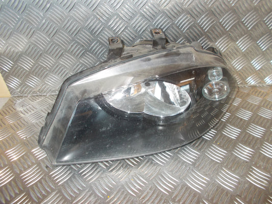 Seat Cordoba Forlygte Med OEM Nr. 6L1941751M Fra Seat Ophugger