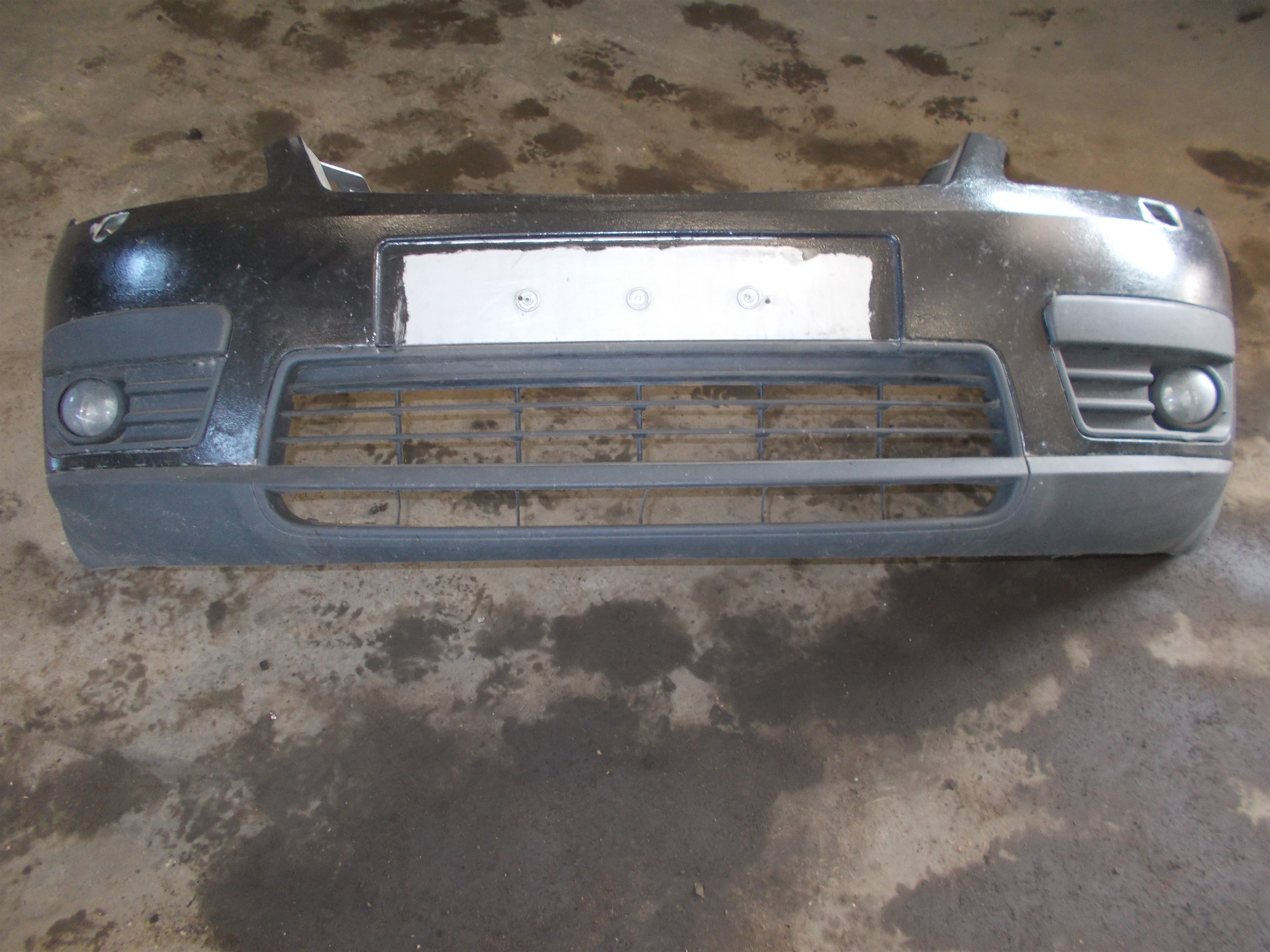 Ford C-Max 1 Forkofanger Med OEM Nr. 1334684 Fra Ford Ophugger