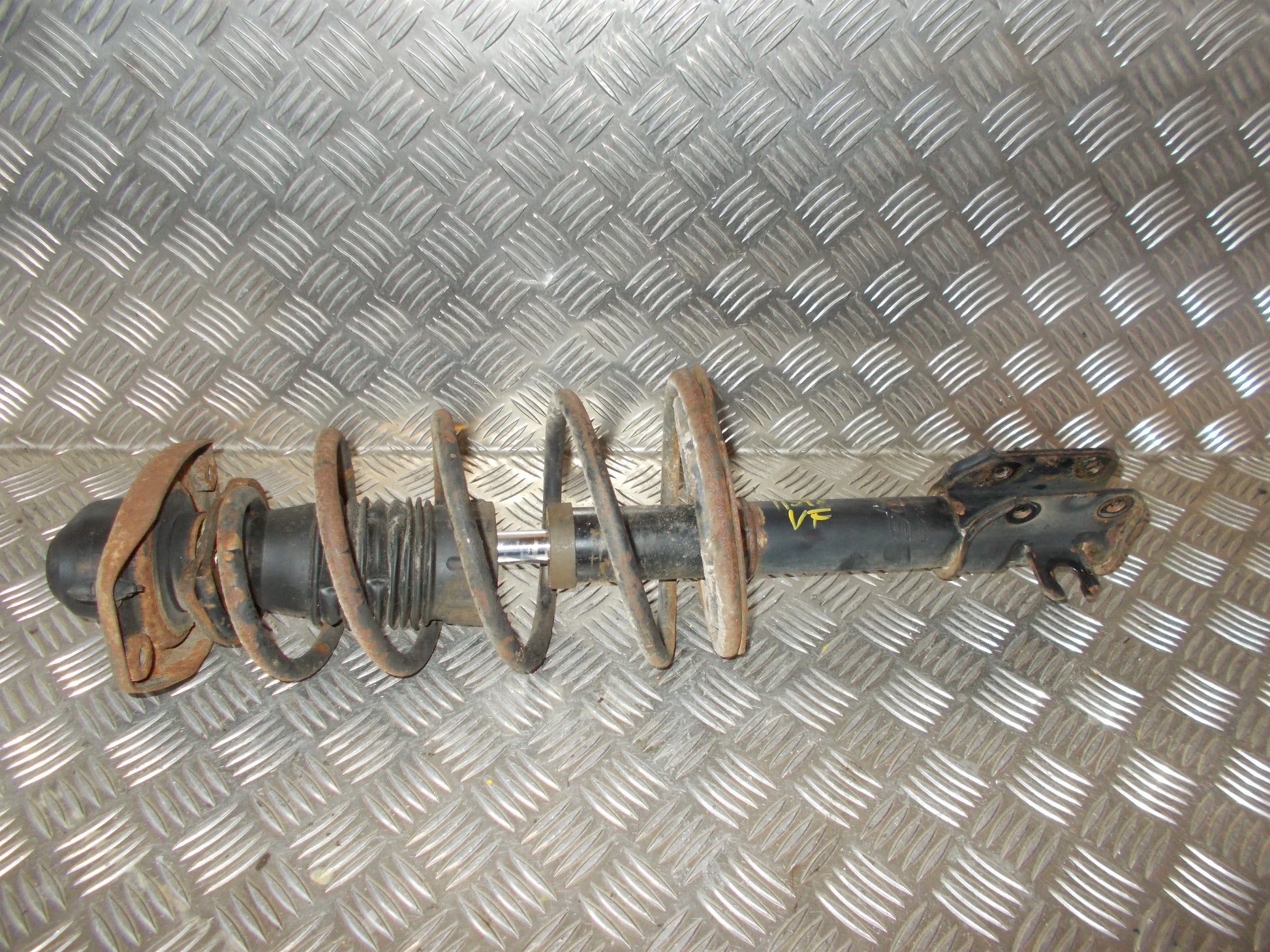 Fiat Punto Fjederben For V Med OEM Nr. Ophugger Fra Fiat Ophugger