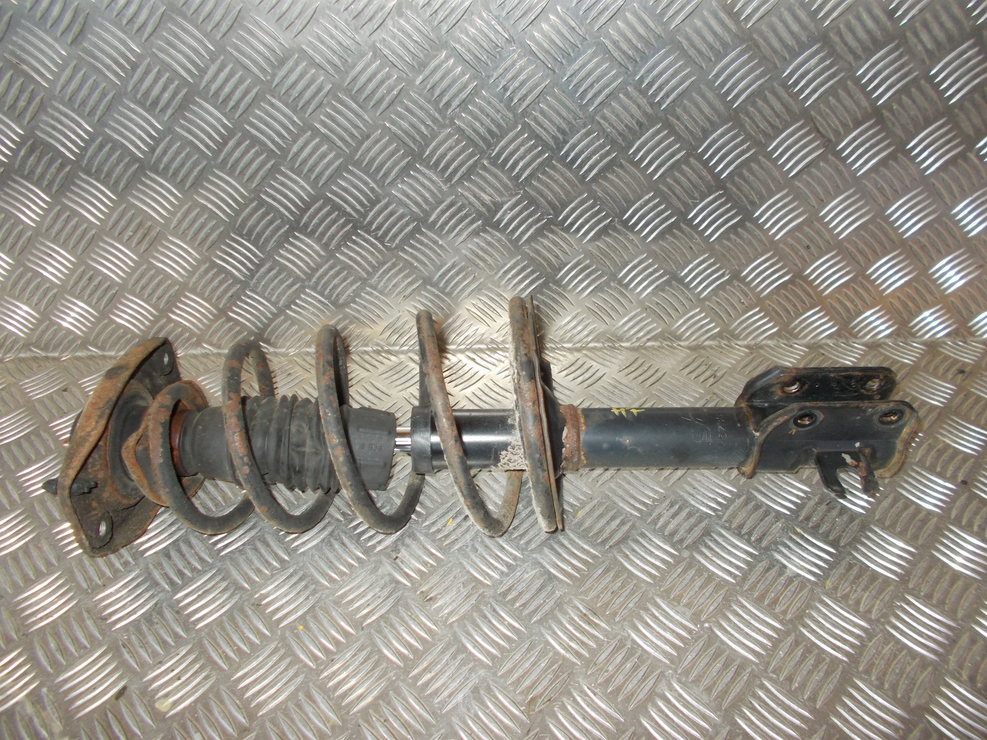 Fiat Punto Fjederben For H Med OEM Nr. Ophugger Fra Fiat Ophugger