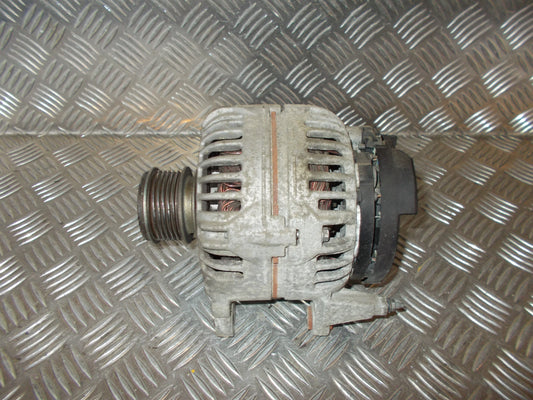 Skoda Fabia Generator Med OEM Nr. 0124515010 Fra Skoda Ophugger