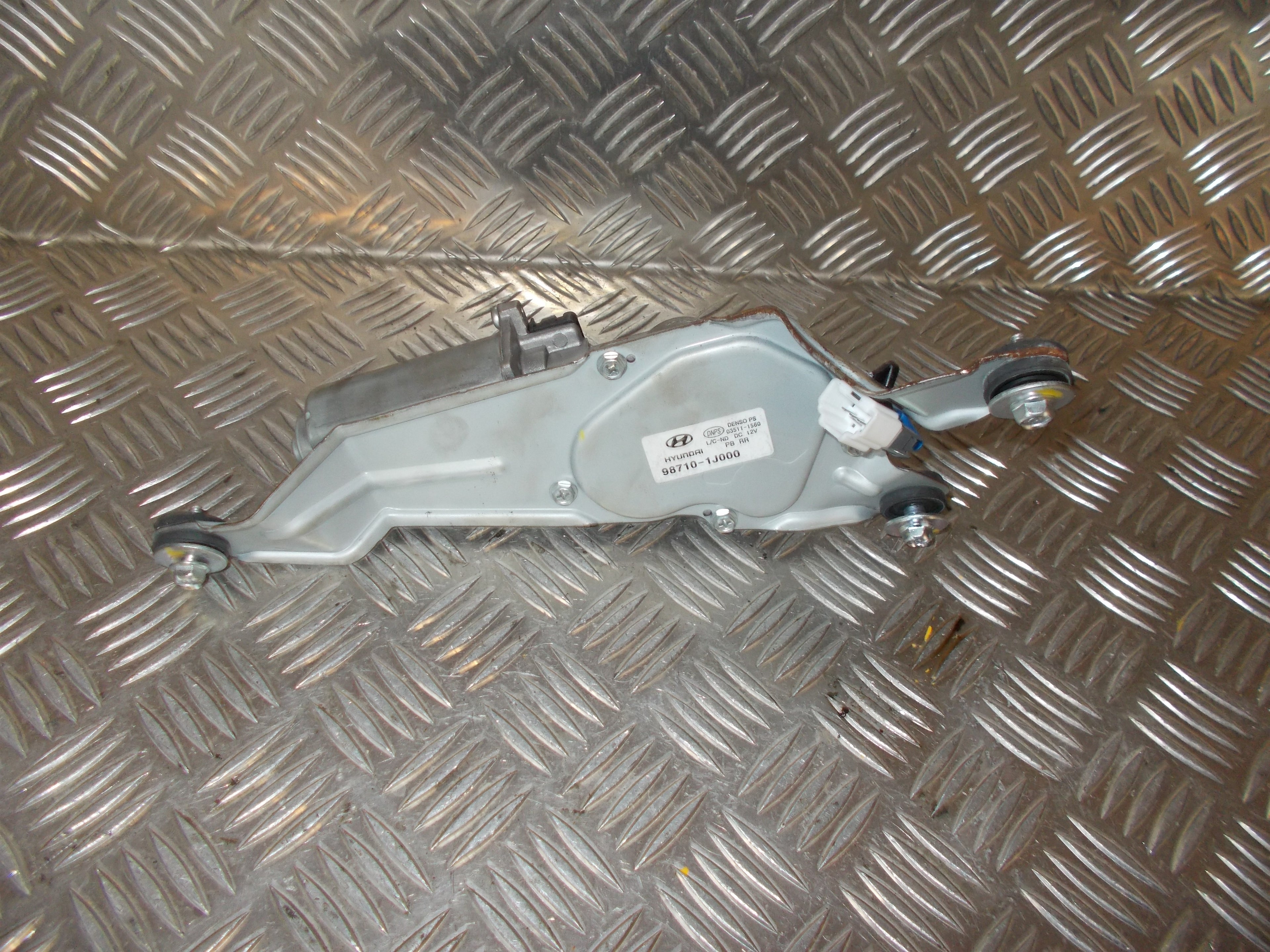 Hyundai I20 Nl Bagrudevisker Motor Med OEM Nr. 987101J000 Fra Hyundai Ophugger