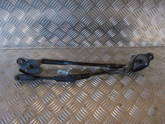 Hyundai I20 NL Viskertræk Med OEM Nr. Ophugger Fra Hyundai Ophugger