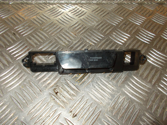 Hyundai I20 NL Kontakt Diverse Med OEM Nr. 937701J100 Fra Hyundai Ophugger