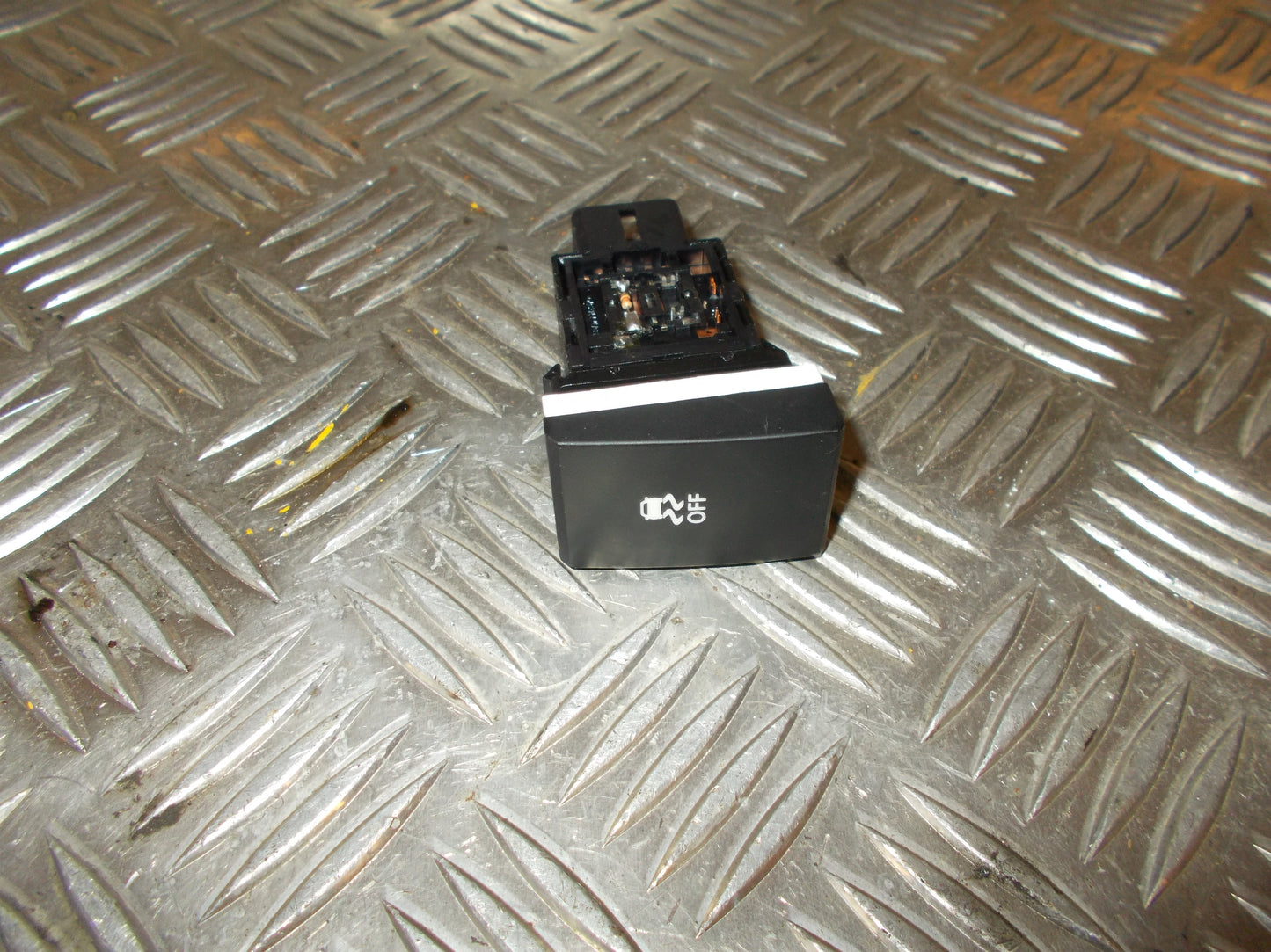 Hyundai I20 NL Kontakt Diverse Med OEM Nr. Ophugger Fra Hyundai Ophugger