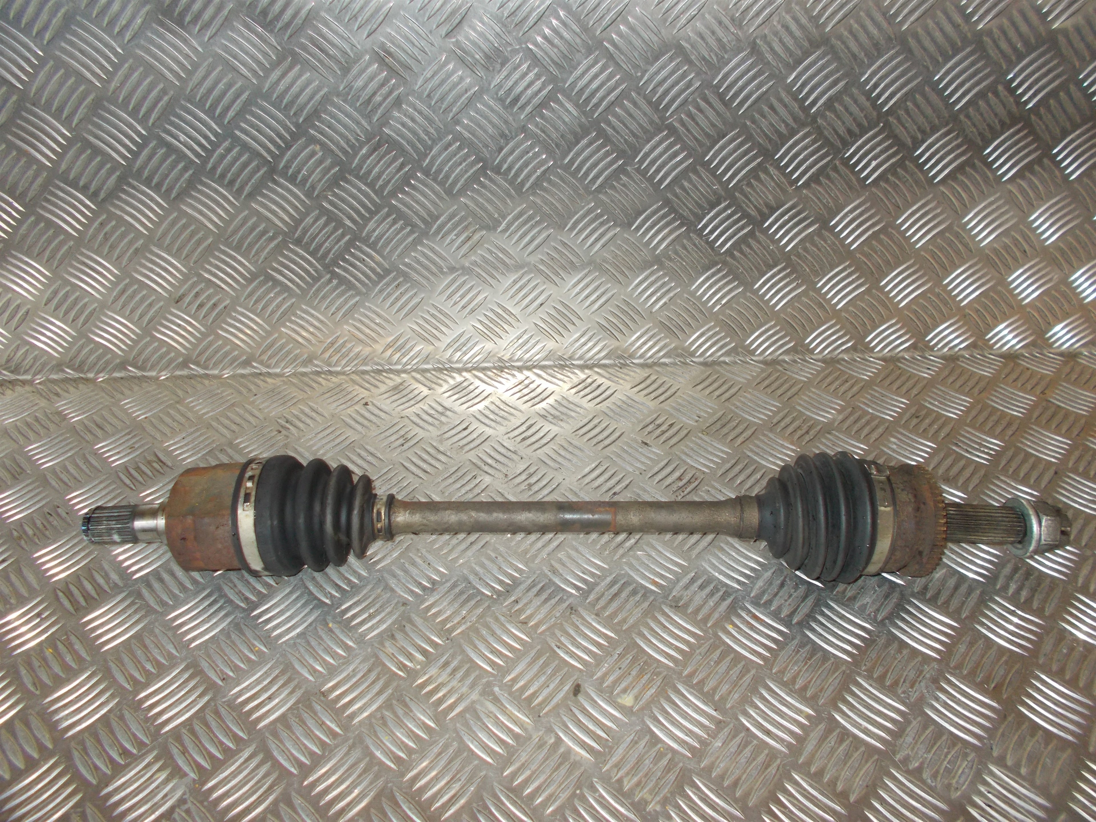 Hyundai I20 Nl Trækaksel For V Med OEM Nr. 495001J000 Fra Hyundai Ophugger