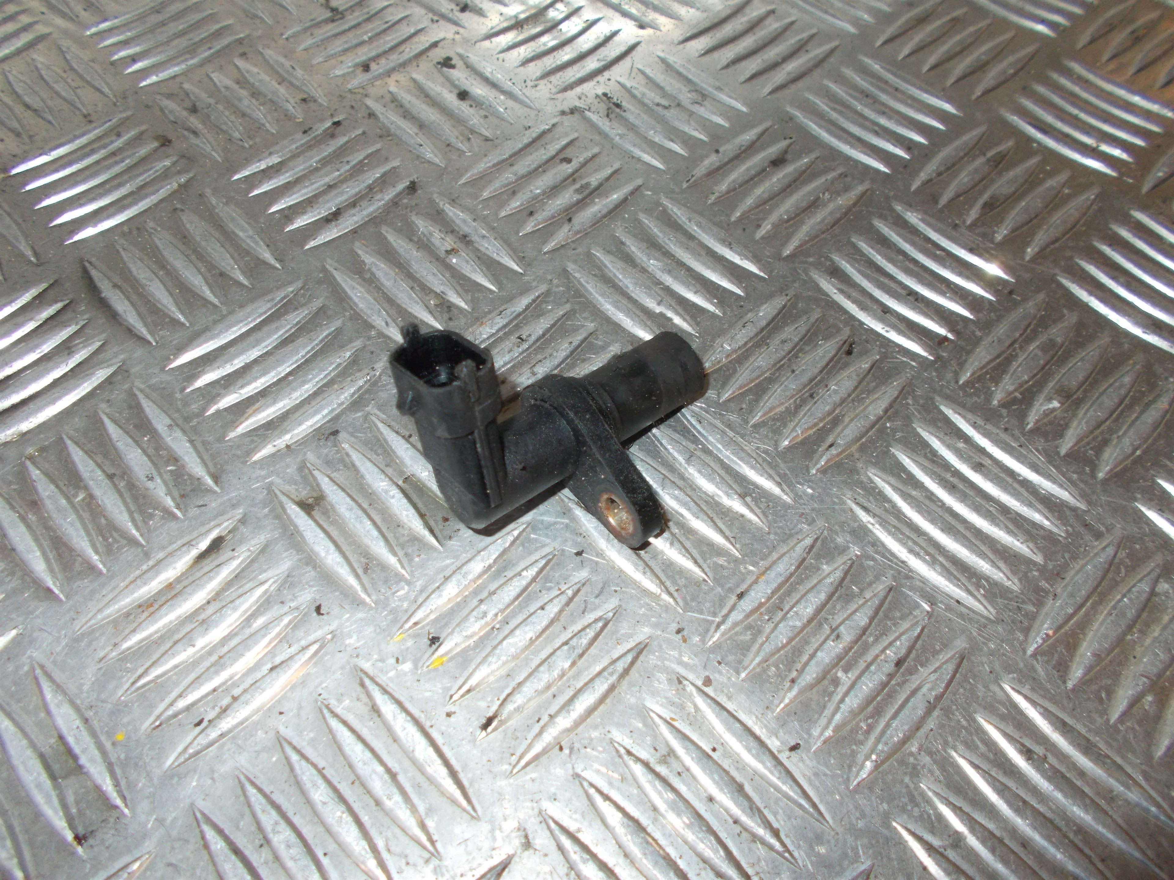 Hyundai I20 Nl Toppunkt Føler Med OEM Nr. 3918003000 Fra Hyundai Ophugger