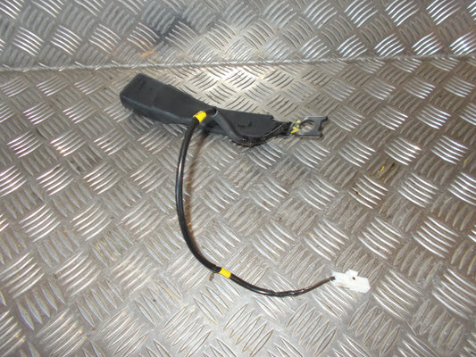 Peugeot 107 Seleholder (/-Lås) Med OEM Nr. Ophugger Fra Peugeot Ophugger