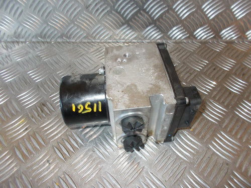 Peugeot 407 ABS Pumpe Med OEM Nr. 15732101 Fra Peugeot Ophugger