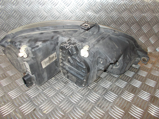 Seat Altea Forlygte Med OEM Nr. 5P1941005E Fra Seat Ophugger