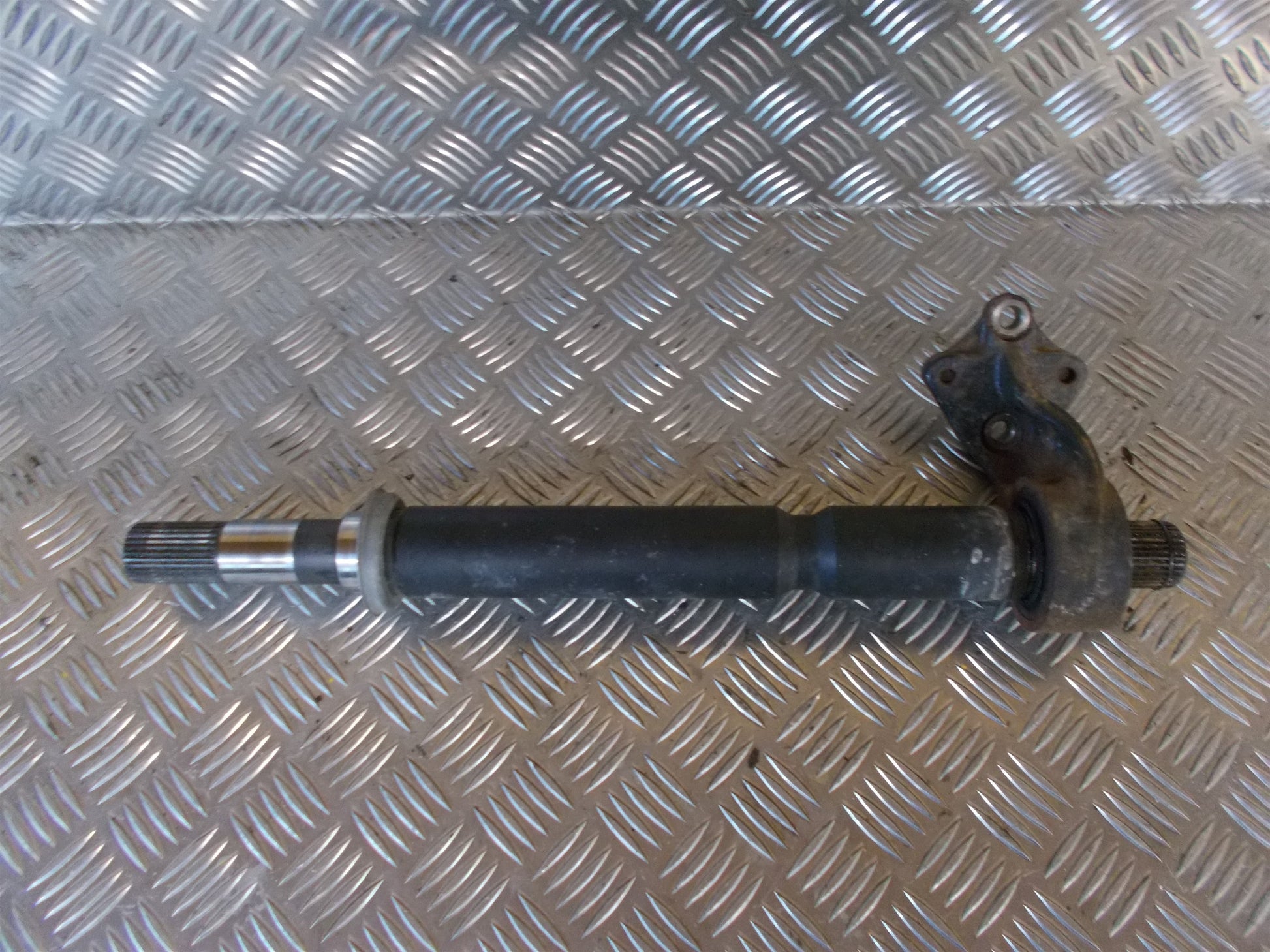 Mazda 6 GH Trækaksel Led Ind For Med OEM Nr. Ophugger Fra Mazda Ophugger