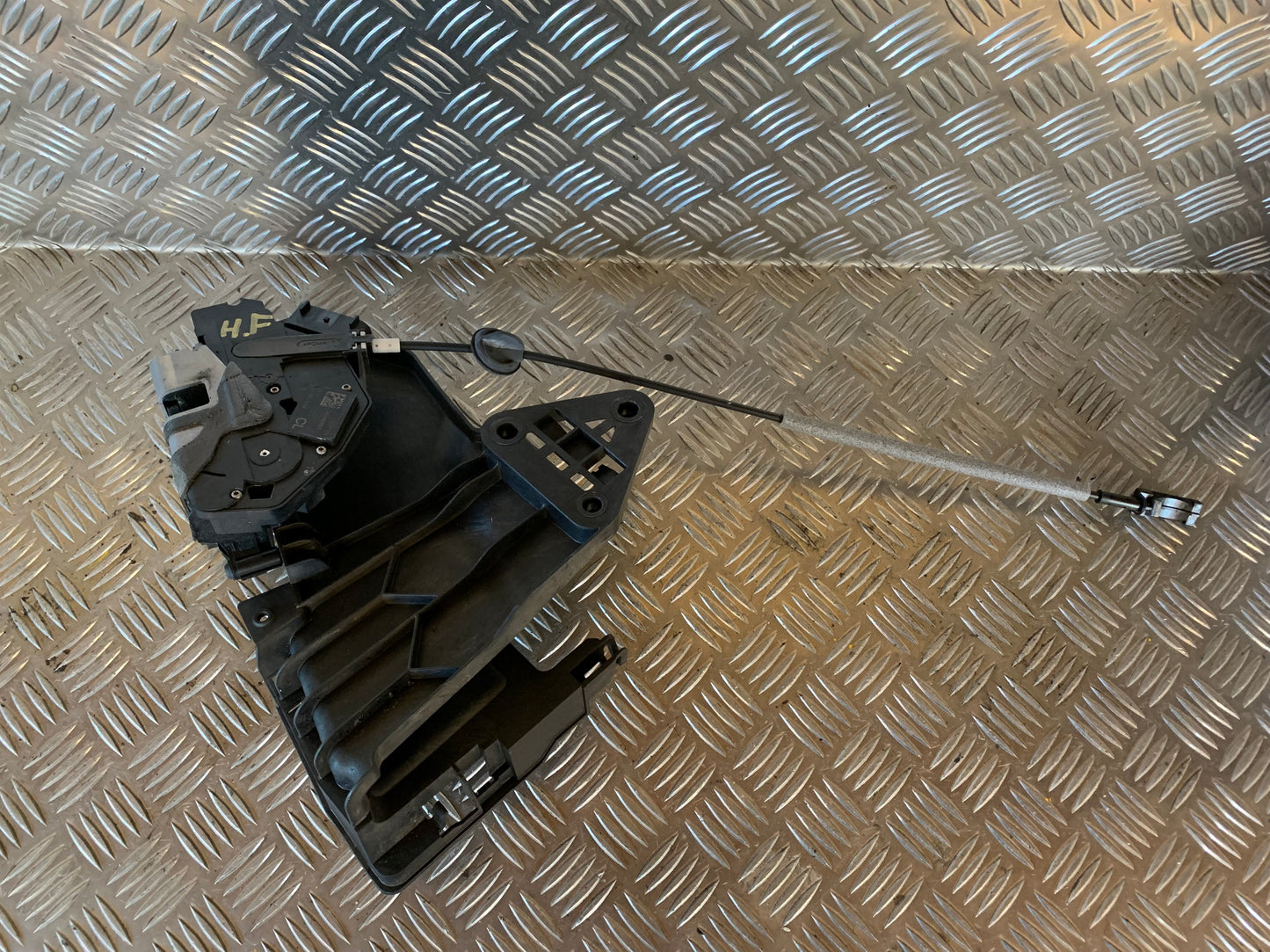 Volvo S60/V60 Dørlås Med OEM Nr. 31301739 Fra Volvo Ophugger