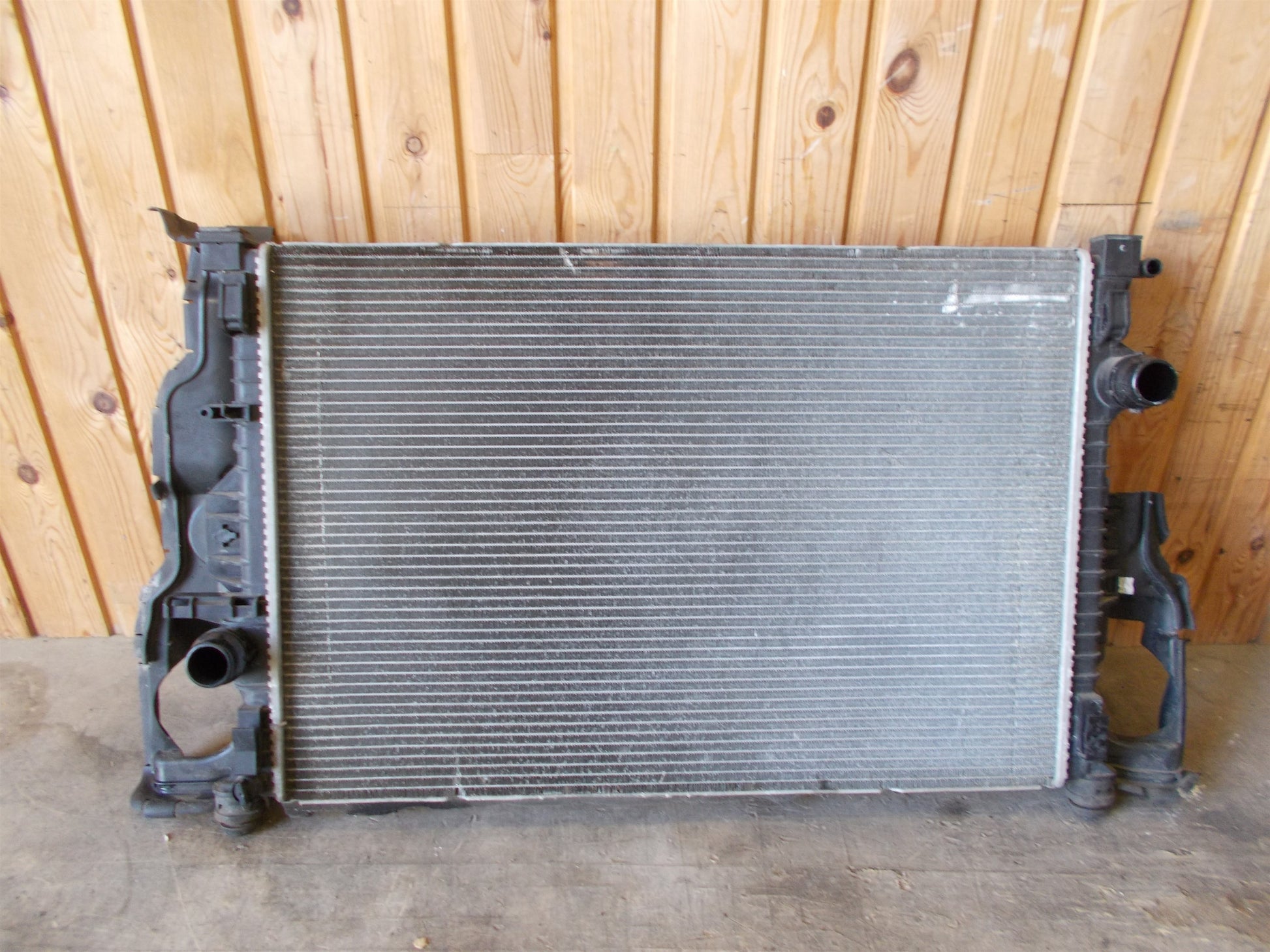 Volvo S60/V60 Køler Med OEM Nr. ME6G918005FD Fra Volvo Ophugger