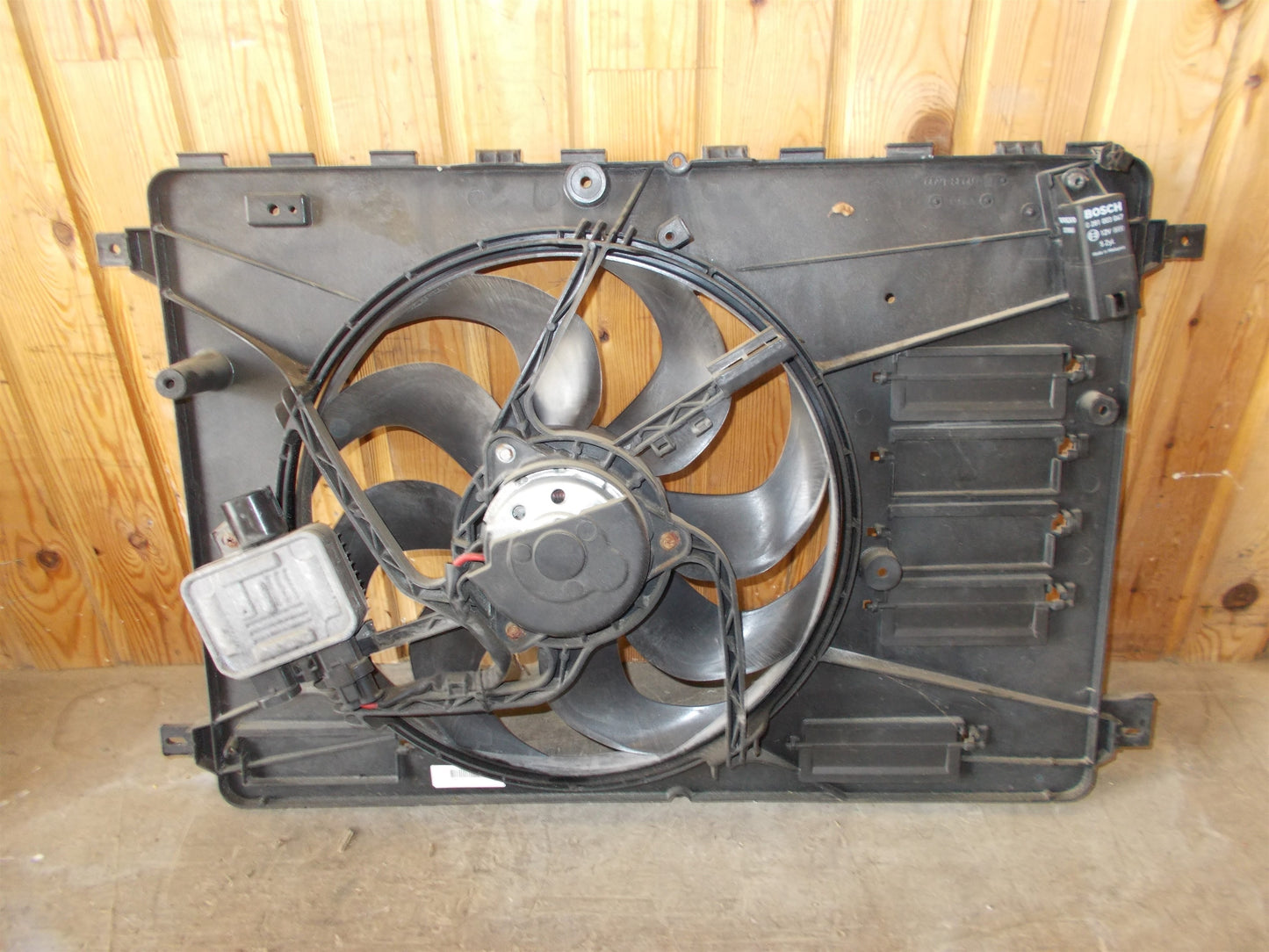 Volvo S60/V60 Kølerblæser El Med OEM Nr. 30668629 Fra Volvo Ophugger