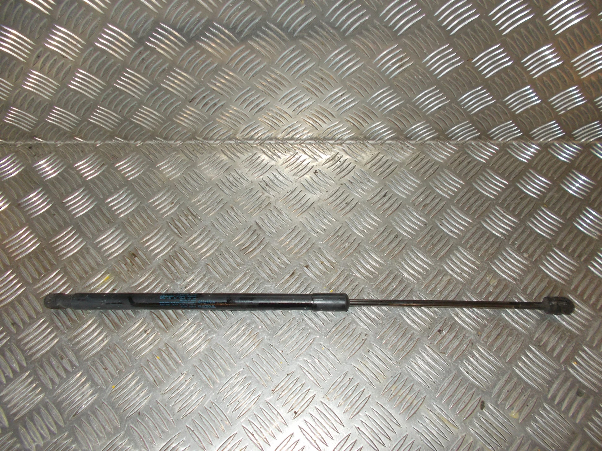 Volvo S60/V60 Bagklapsdæmper Med OEM Nr. 31297080 Fra Volvo Ophugger