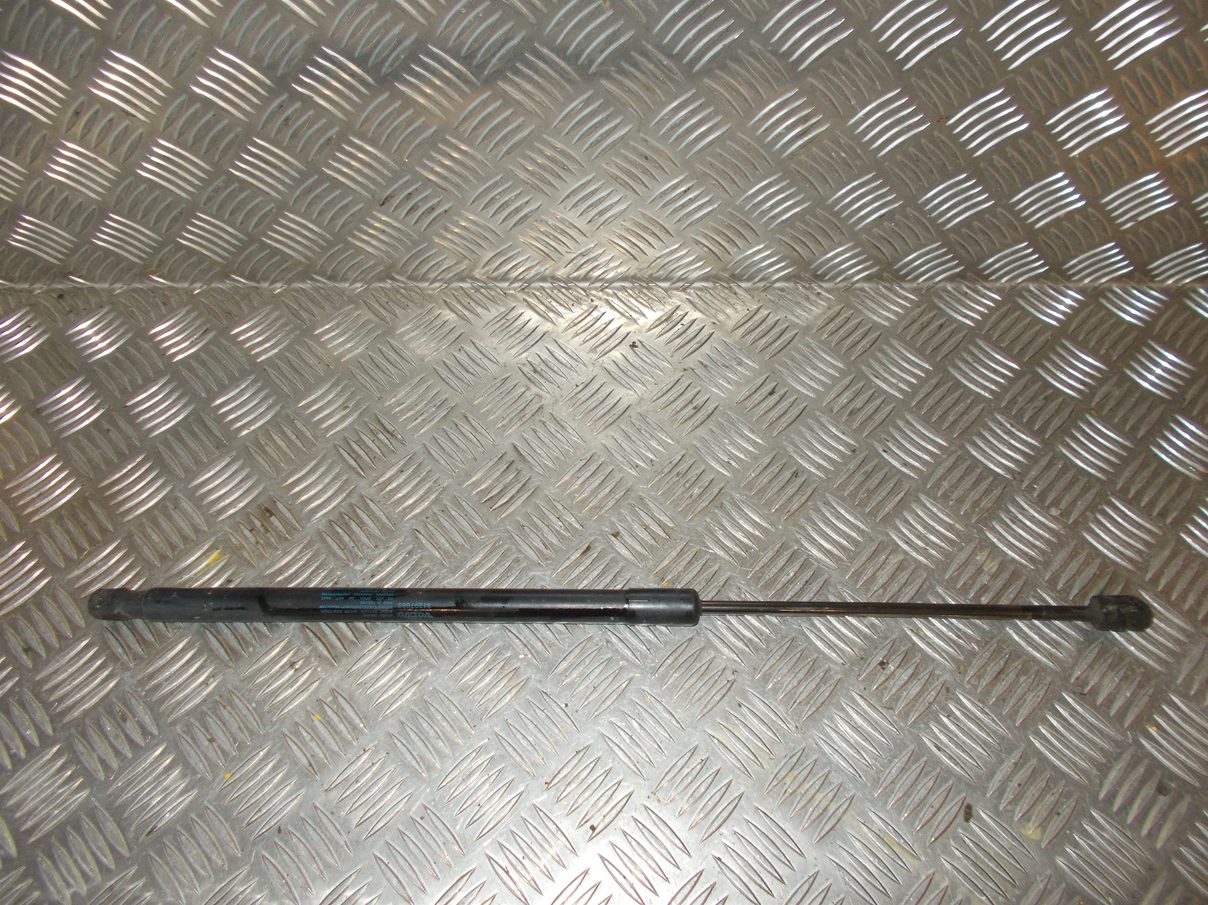 Volvo S60/V60 Bagklapsdæmper Med OEM Nr. 31297080 Fra Volvo Ophugger