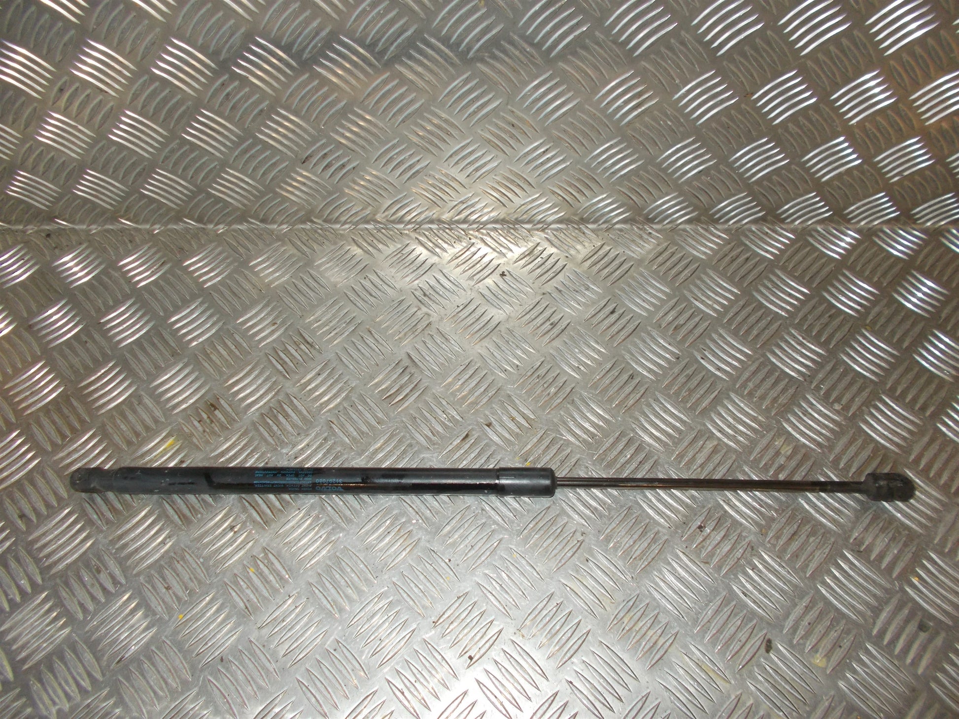 Volvo S60/V60 Bagklapsdæmper Med OEM Nr. 31297080 Fra Volvo Ophugger