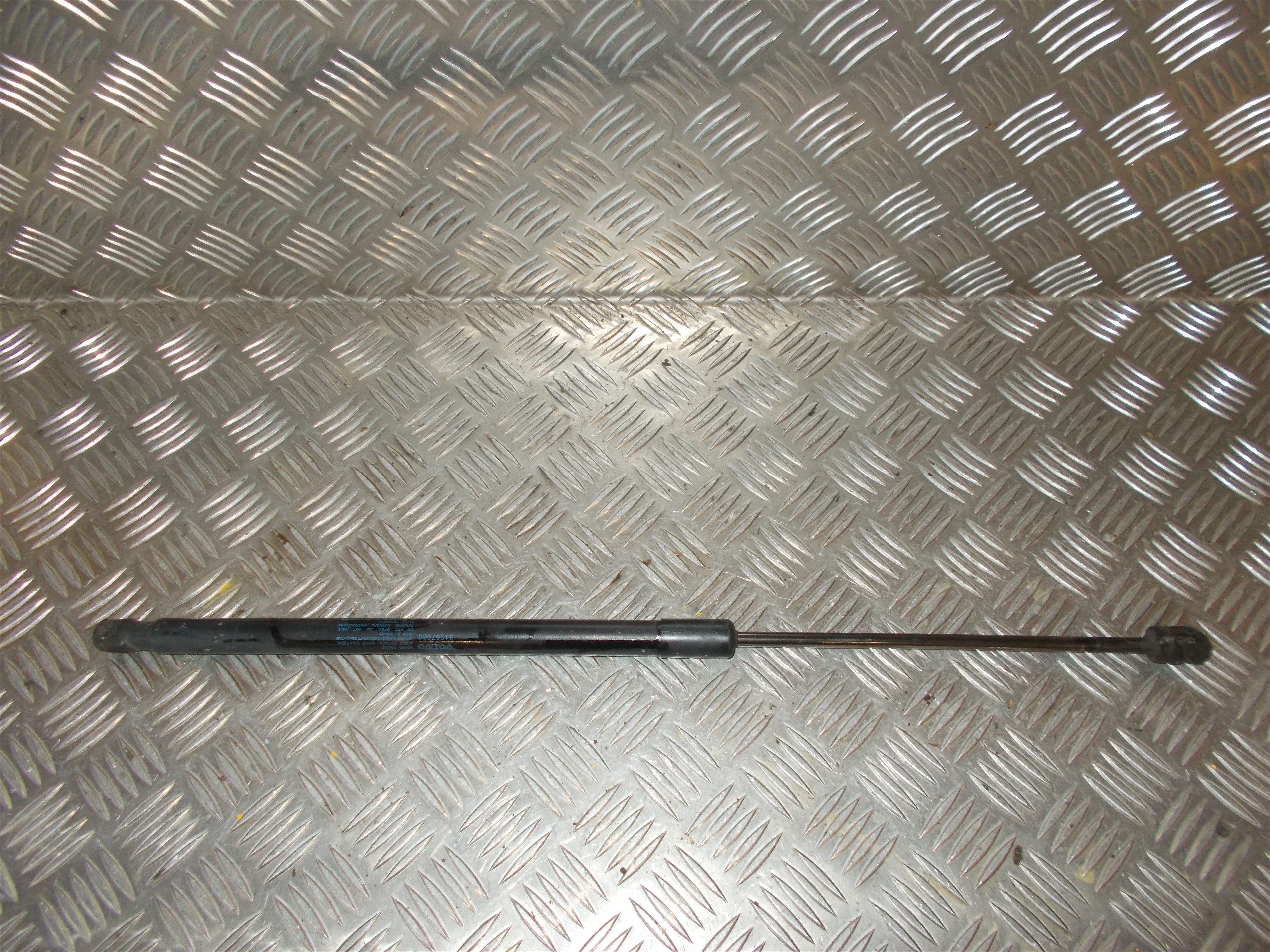 Volvo S60/V60 Bagklapsdæmper Med OEM Nr. 31297080 Fra Volvo Ophugger