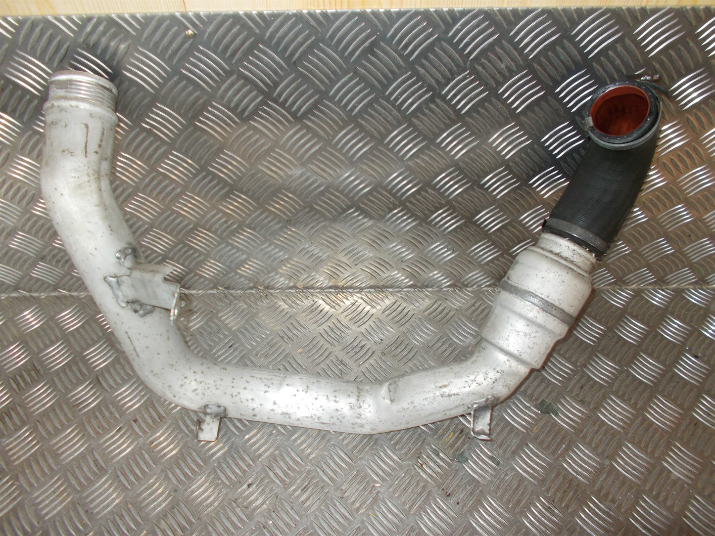 Volvo S60/V60 Turbo/Intercool. Slanger Med OEM Nr. 31319820 Fra Volvo Ophugger